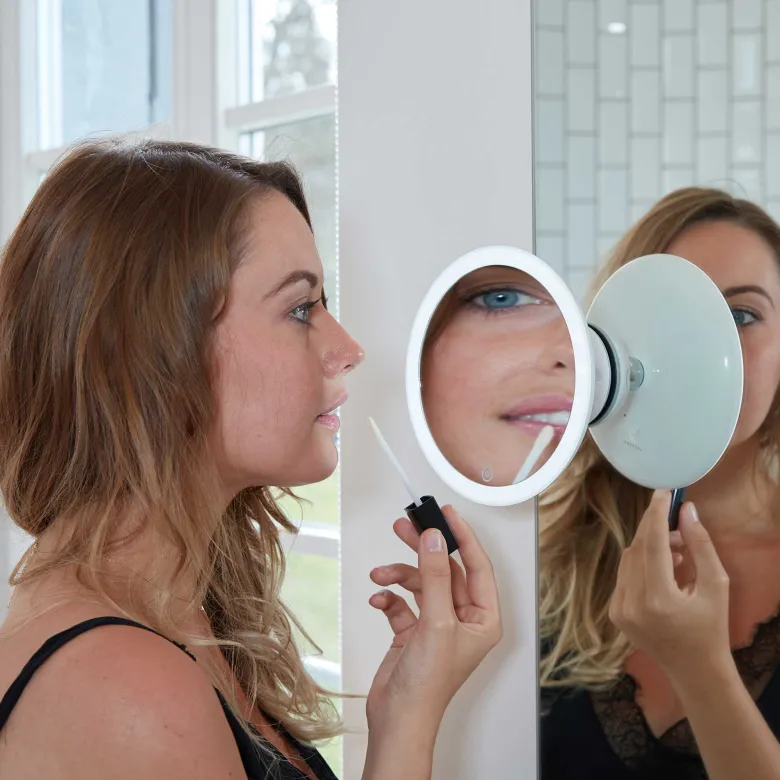 Miroir ventouse led effet grossissant x5