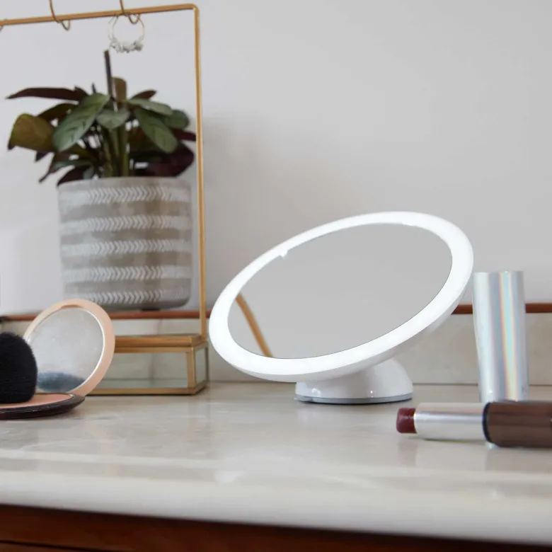 Miroir ventouse led effet grossissant x5