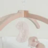 Mobile musical avec bras en bois lily et fluffy