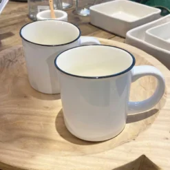 Mug en céramique émaillée blanc