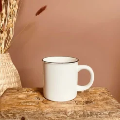 Mug en céramique émaillée blanc