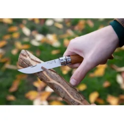 Opinel bois d'olivier avec étui