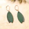 Pendantes mini petale vert de gris