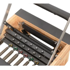 Pilates reformer en bois avec tour