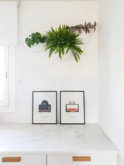 Pot mural blanc