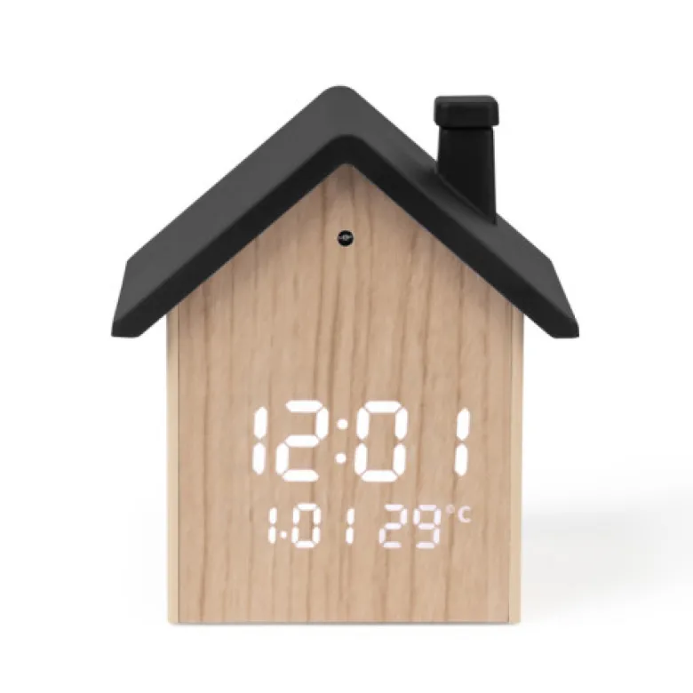 Réveil digital maison aspect bois