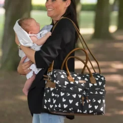 Sac à langer matelas noir blanc coeurs