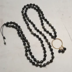 Sautoir mala obsidienne dorée
