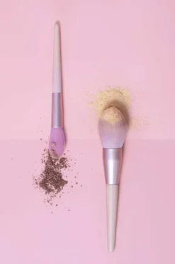 Set de 12 pinceaux a maquillage