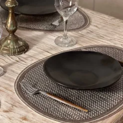 Set de table oval beija flor tribal effet tissage modèle scales