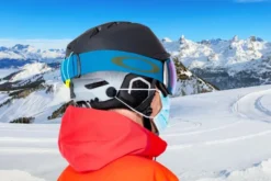 Skears pack trio covid ski