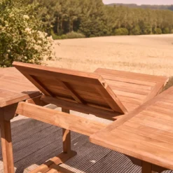 Table de jardin ovale teck huilé 8/10pe