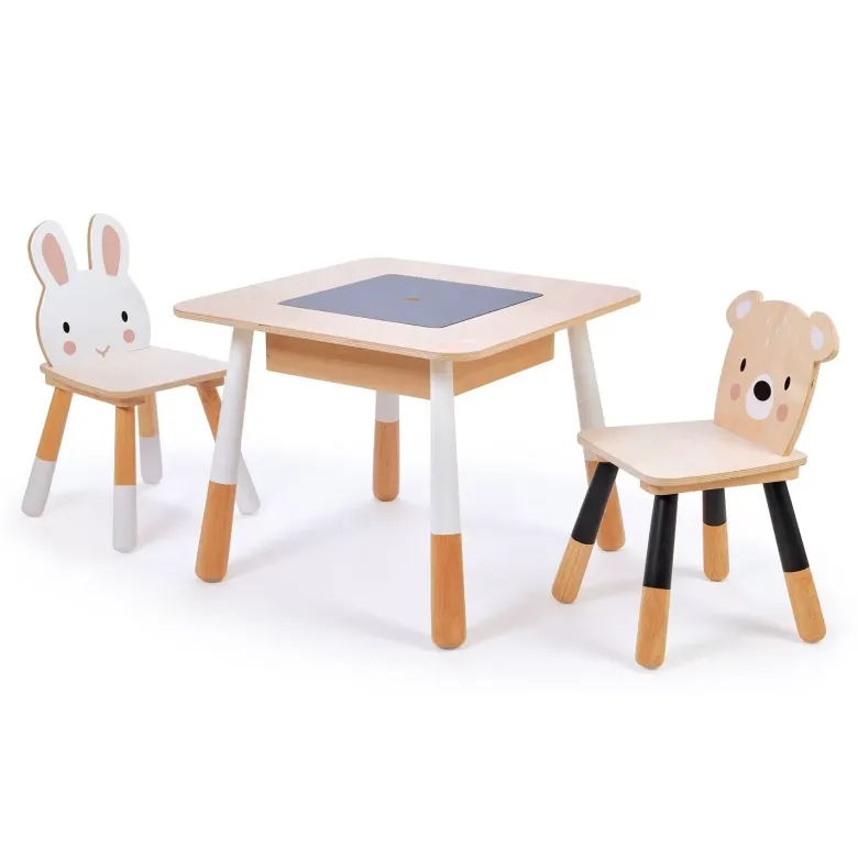 Table et chaises forêt pour enfant