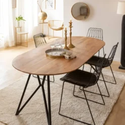 Table à manger ovale en bois d'acacia