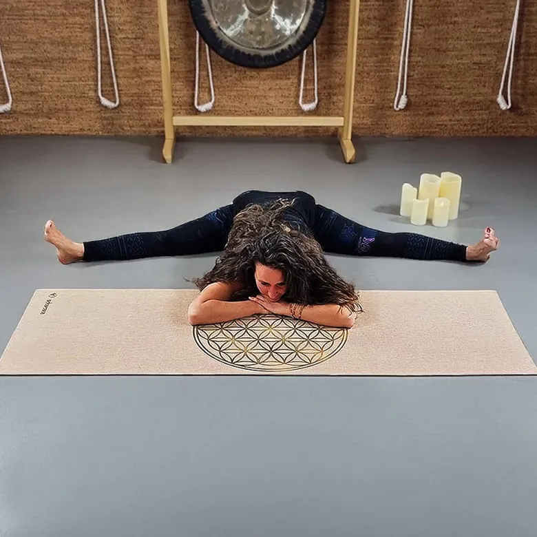 Tapis yoga chanvre fleur de vie vieil or
