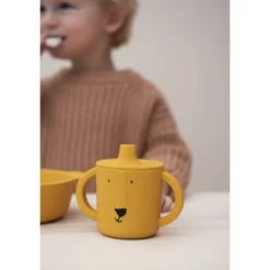 Tasse d'apprentissage en silicone mr lio