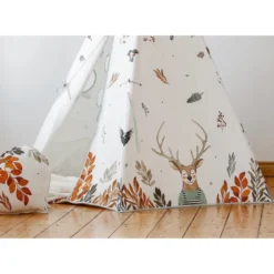 Tente tipi amis de la fôrêt