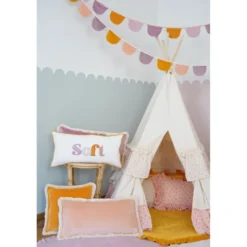 Tente tipi avec tapis rose forget-me-not