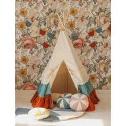 Tente tipi cirque avec volants et tapis