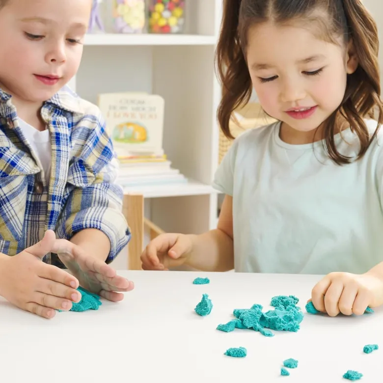 Étui kinetic sand castle