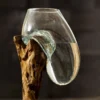 Wave - vase mural en verre soufflé et teck naturel - hauteur 25cm